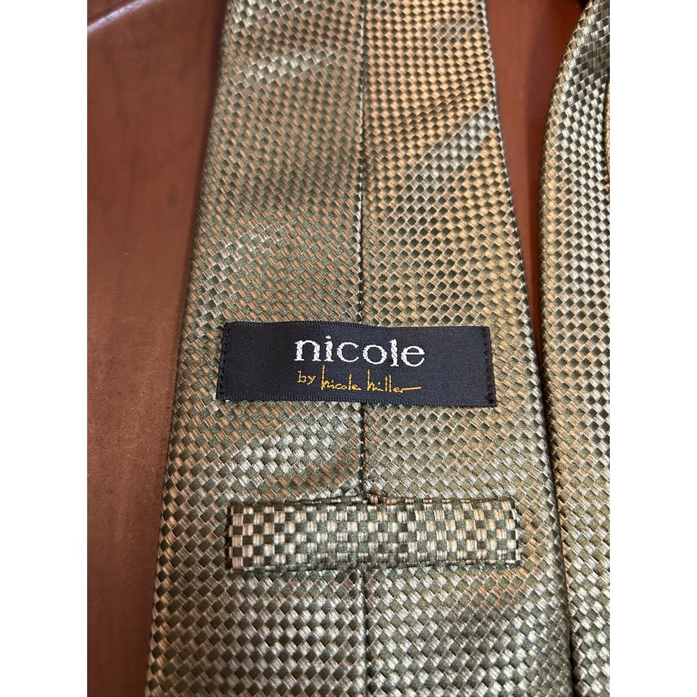 Nicole by Nicole Miller Gold Men's 100% Silk Tie Geometric Necktie - Picture 3 of 6
